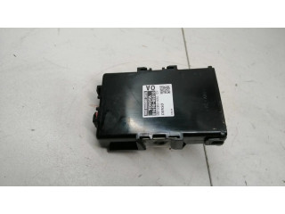 Блок управления двигателем Блок управления 8969005010, MB1028500050   Toyota Avensis T250