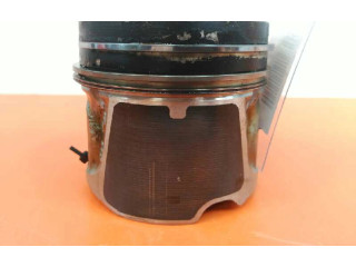 Píst 1200000Q0P   Nissan X-Trail T31    M9R832 