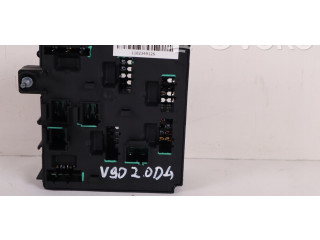 Блок предохранителей  31473771   Volvo S90, V90    