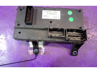 Блок предохранителей  51825658, 51825658   Fiat Linea    