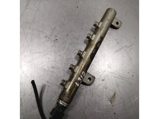Vstřikovací lišta 55209572, 0445214095   Fiat Croma  pro naftový motor 1.9  