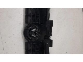 Передняя решётка Volkswagen Bora 1998-2005 года 1J5853655C      