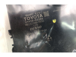 Блок управления 8999002380   Toyota Auris E180