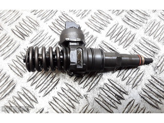 Vstřikovač 038130073AG   Volkswagen Jetta V     
