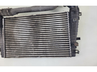 Интеркулер  52407504   Chevrolet Zafira B 
