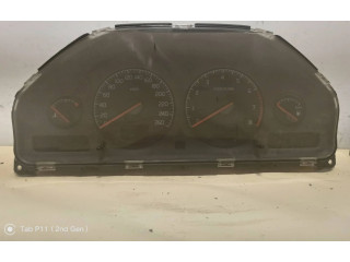 Přístrojová deska  Volvo XC70 2001 9499668, 0477513  