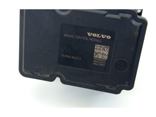 Jednotka ABS 31423315, 10096104243   Volvo V40 Cross country 2015