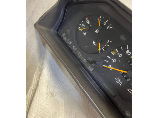 Přístrojová deska  Mercedes-Benz E W124 1990 1244407311  