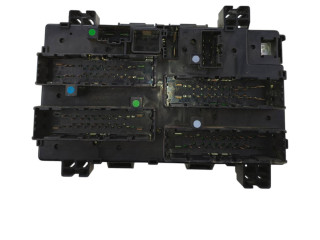 Блок предохранителей  P68425203AB, 16238DA   Jeep Grand Cherokee    