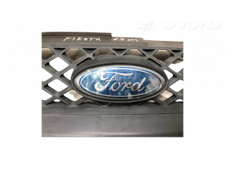 Передняя решётка Ford Fiesta 2006-2008 года 6S618200AC      