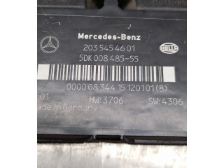 Блок предохранителей 2035454601   Mercedes-Benz CLK A209 C209    