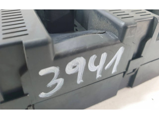   Pojistková skříňka 9663798180   Peugeot 308 SW  2009