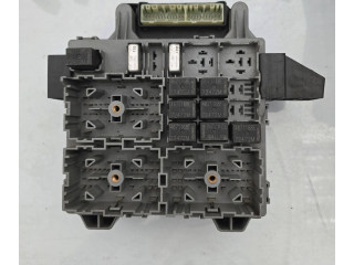Блок предохранителей P56010420AH, T2TQH09230E9G2   Jeep Cherokee III KJ    