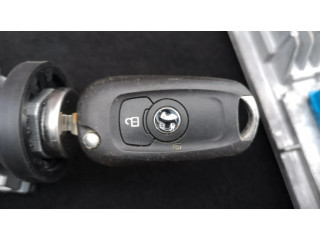 Комплект блоков управления 13510523, 39060523   Opel Astra K