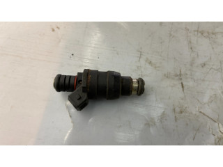 Vstřikovač 1747406, D3763FA   BMW 7 E38  pro benzínový motor 4.0  