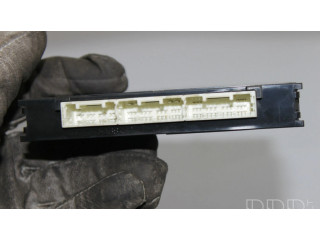 Блок управления 8999002380   Toyota Auris 150