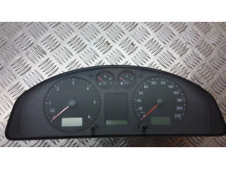 Přístrojová deska  Volkswagen Transporter - Caravelle T5 2007 7H0920851S  