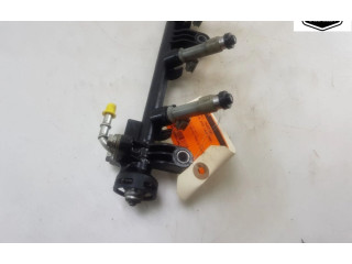 Vstřikovací lišta 238140Q010, 232500Q010   Toyota Aygo AB10    1KR-FE 