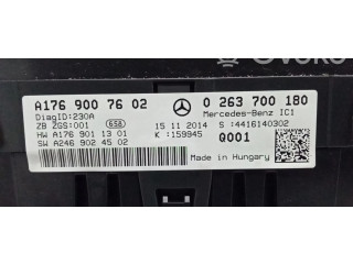 Přístrojová deska  Mercedes-Benz A W176 2015 A1769007602, 0263700180  