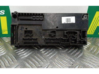   Pojistková skříňka 0025451901   Mercedes-Benz C W202 