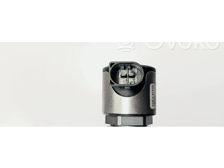 Топливная рампа 8Y0035465A   Audi e-tron  