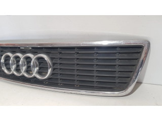 Верхняя решётка Audi A8 S8 D2 4D 1994-2002 года 4D0853651B      