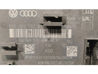 Блок управления 8X0959792K, P10121625   Audi A1