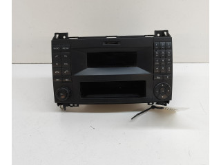 Радио/ проигрыватель CD/DVD / навигация    A9069005103   Mercedes-Benz Sprinter W906