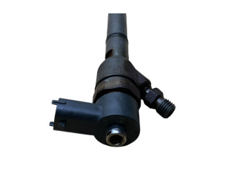 Vstřikovač 0445110256, 338002A400   Hyundai i30     
