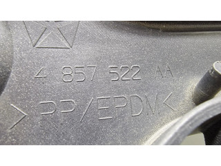 Передняя решётка Chrysler Grand Voyager IV 2001-2007 года 4857522AA      