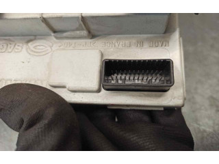 Дисплей    8200350498A, 281137007A   Renault Megane II
