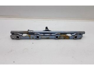 Vstřikovací lišta 8945833030, 20J132B   Toyota RAV 4 (XA50)     