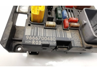Pojistková skříňka Řídící jednotka BSM 9666700480   Peugeot 308 2010