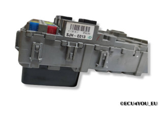 Блок предохранителей  38650SJDE02   Honda FR-V    