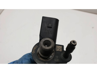 Vstřikovač 7797877   BMW 1 E82 E88  pro naftový motor 2.0 N47d20 
