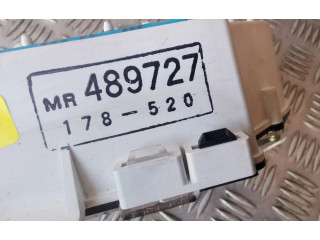Панель приборов MR489727, 178520   Mitsubishi Space Wagon       