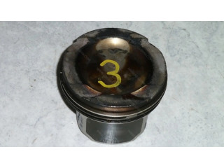 Píst 11257610295   BMW 1 E82 E88    N54T 