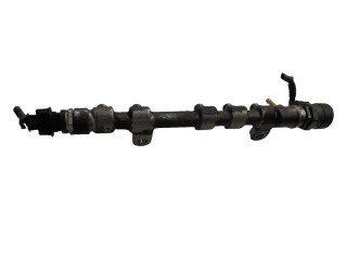 Vstřikovací lišta 2381033030, 110317056136   Toyota Yaris     