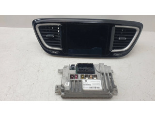 Дисплей    P68239902AD, T000000060188   Chrysler Pacifica