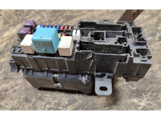 Блок предохранителей 89221B2030   Daihatsu Cuore    