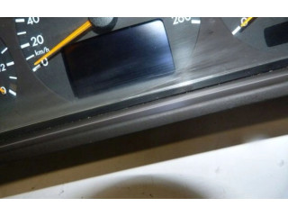 Přístrojová deska  Mercedes-Benz E W210 1995 2105402811  
