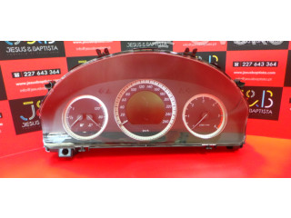 Přístrojová deska  Mercedes-Benz C W204 2010 A2049002005, 1253047  