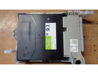   Pojistková skříňka 892210D110, 8273052L70C   Toyota Yaris 2012