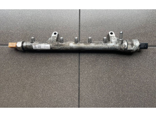 Vstřikovací lišta 03L130089B   Volkswagen PASSAT B7    CBA 