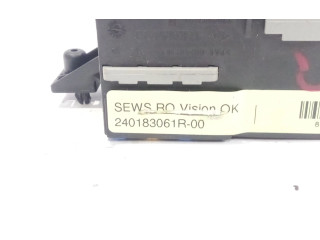 Pojistková skříňka Řídící jednotka BSM 240183061r00   Dacia Duster 2012