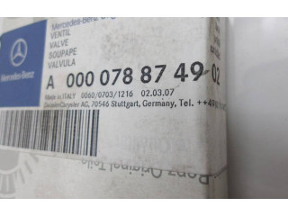 Vstřikovač A0000788749   Mercedes-Benz A W169     