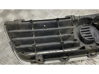 Верхняя решётка Audi A6 S6 C4 4A 1994-1997 года 4A0853651C      