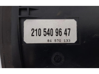 Přístrojová deska  Mercedes-Benz E W210  2105409647  