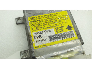 Подушка безопасности водителя MR587974, W2T64371   Mitsubishi L200