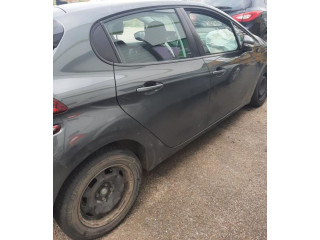 Pojistková skříňka Радио/ проигрыватель  / навигация 1684721380, 1684721380   Peugeot 208 2017